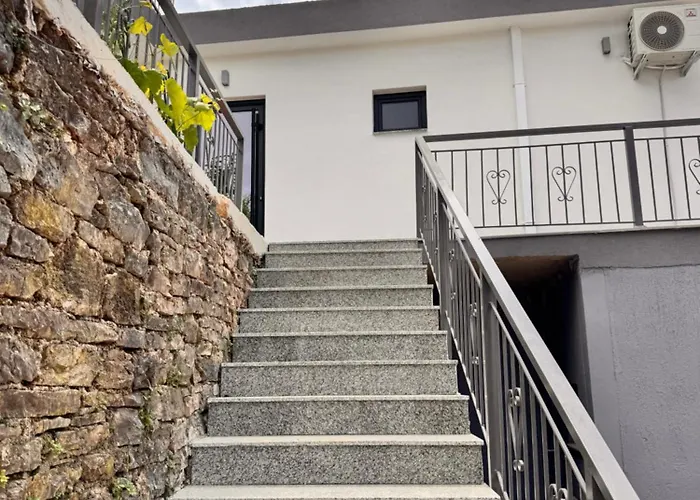 Avdia بيت ضيافة 3*